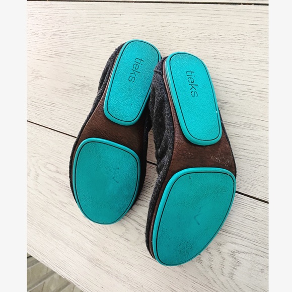 Tieks gray stone shoes - Picture 4 of 8